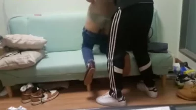 真实偷情这骚女太骚了淫语挑逗